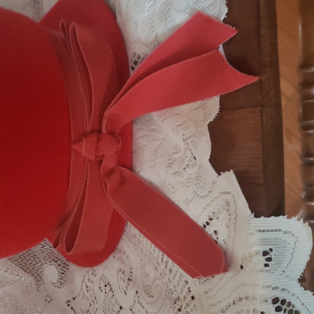 Peachbloom Hat - Picture 2 of 5